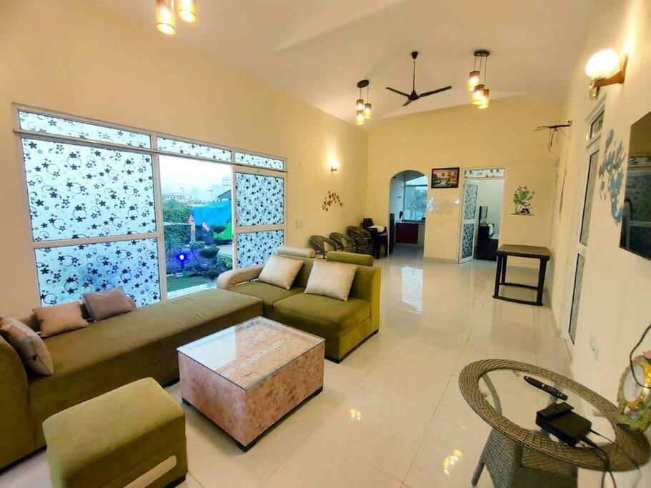 Shaw Estate-Farm House For A Small Parties-Jp Farm Greater Noida Exterior foto