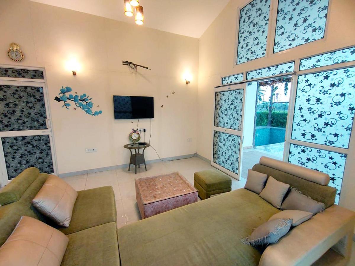 Shaw Estate-Farm House For A Small Parties-Jp Farm Greater Noida Exterior foto